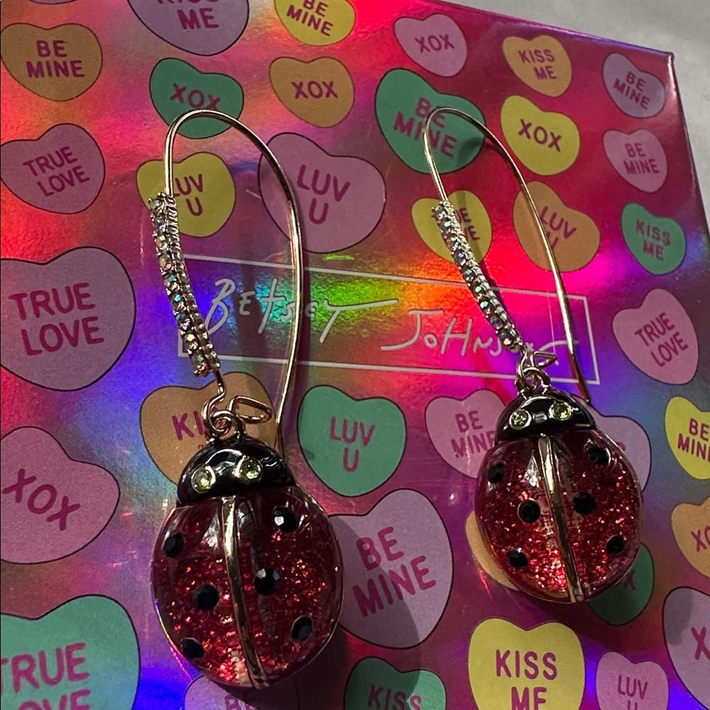 ❤️NWT Betsey Johnson Glitter Red Ladybug Drop Earrings Gold Tone Crystal Sparkle - Picture 15 of 16